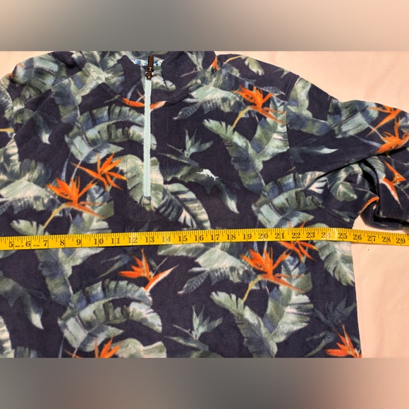 Tommy Bahama, XL, 1/4 zip Fleece - Picture 8 of 14